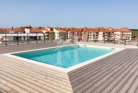 Apartamento T2 com Piscina no Rooftop, junto à Praia da Consolação