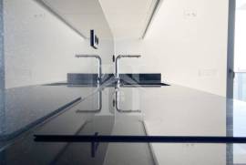 Apartamento T2 com Piscina no Rooftop, junto à Praia da Consolação