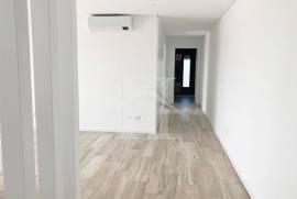 Apartamento T2 com Piscina no Rooftop, junto à Praia da Consolação