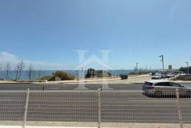 Loja com 250m2 e Vista Mar em São Pedro do Estoril