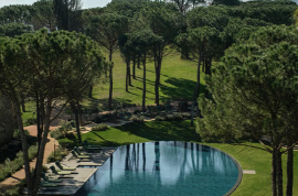 Building Land of 9,354 m² - Approved Construction Project of 4500m2– Invest. Opportunity-  Turcifal