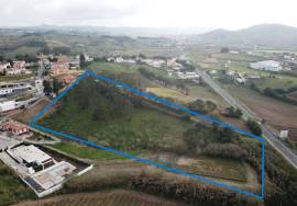 Building Land of 9,354 m² - Approved Construction Project of 4500m2– Invest. Opportunity-  Turcifal