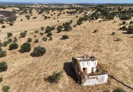 Unique Opportunity in the Heart of Alentejo - Hill with Ruin Near the River Beach of Azenhas d'El Rei