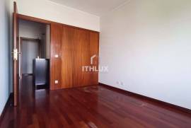 4 bedroom apartment in the privileged area of São Vitor, close to the highway park