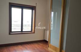 4 bedroom apartment in the privileged area of São Vitor, close to the highway park