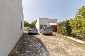 3 bedroom village house on a land of 8250 sq.m for sale, in Bordeira - Aljezur
