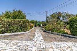 3 bedroom village house on a land of 8250 sq.m for sale, in Bordeira - Aljezur