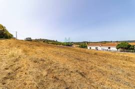 3 bedroom village house on a land of 8250 sq.m for sale, in Bordeira - Aljezur