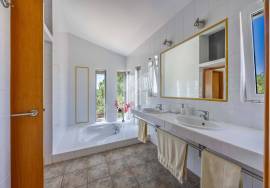3 bedroom multi-level villa with pool, garage & c. 3.8 acres of land. Near Santa Catarina. 3 bedroom multi-level villa with pool, garage & c. 3.8 acres of land. Near Santa Catarina.