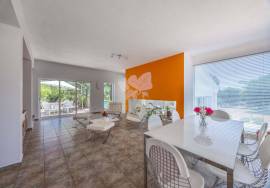 3 bedroom multi-level villa with pool, garage & c. 3.8 acres of land. Near Santa Catarina. 3 bedroom multi-level villa with pool, garage & c. 3.8 acres of land. Near Santa Catarina.
