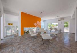 3 bedroom multi-level villa with pool, garage & c. 3.8 acres of land. Near Santa Catarina. 3 bedroom multi-level villa with pool, garage & c. 3.8 acres of land. Near Santa Catarina.