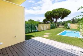 2 bedroom villa with private pool in central area, Vilamoura