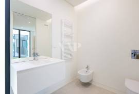 2 bedroom villa with private pool in central area, Vilamoura