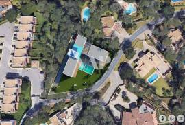 Urban Land for the Construction of a House, Vilamoura