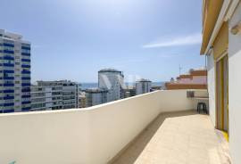 Studio flat with sea view in Quarteira