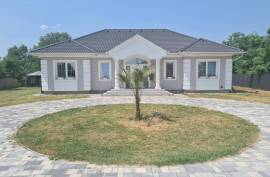 Luxury 3 Family Home for Sale In Békéscsaba