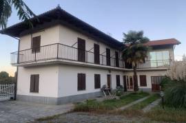 Excellent 8 Bed Villa for Sale In Verzuolo Cuneo