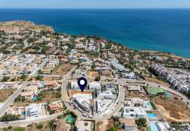 Contemporary 3-Bedroom Villa with Sea View – Porto de Mós, Lagos