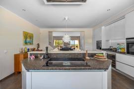 Elegant Countryside Villa with Panoramic Views in the Algarve