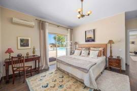 Elegant Countryside Villa with Panoramic Views in the Algarve