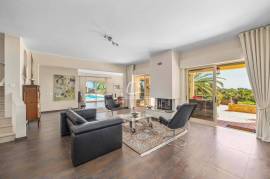 Elegant Countryside Villa with Panoramic Views in the Algarve
