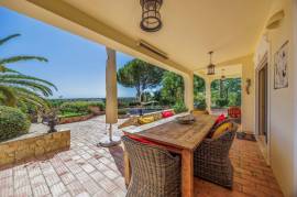 Elegant Countryside Villa with Panoramic Views in the Algarve
