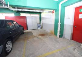 Parking space in a building in the center of Albufeira