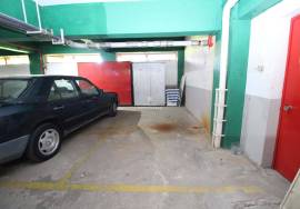 Parking space in a building in the center of Albufeira