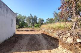 Land in Querença with House to Legalize - Unique Opportunity!