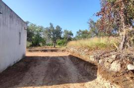 Land in Querença with House to Legalize - Unique Opportunity!