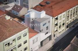 T2 duplex, with magnificent terrace, new, in the Constitution, Porto.