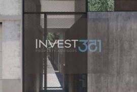T2 duplex, with magnificent terrace, new, in the Constitution, Porto.