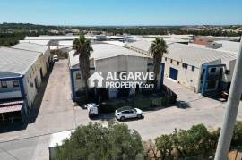 Commercial Building with Private Parking – Industrial Area of Vilamoura, Algarve