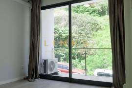 3-Bedroom Semi-Detached Modern Villa in Campanário – A Rare Opportunity with Stunning Sea and Mountain Views