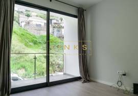 3-Bedroom Semi-Detached Modern Villa in Campanário – A Rare Opportunity with Stunning Sea and Mountain Views