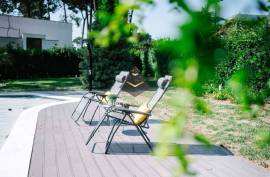 T4 house with pool and Golf course