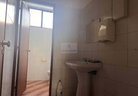 Office| For total refurbishment | Metro Odivelas