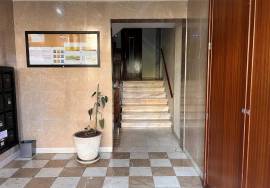 Office| For total refurbishment | Metro Odivelas
