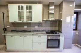Leasehold | 3 Bedroom Apartment | Refurbished & Equipped | Restelo