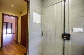 Leasehold | 3 Bedroom Apartment | Refurbished & Equipped | Restelo