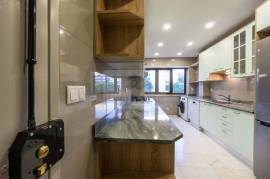 Leasehold | 3 Bedroom Apartment | Refurbished & Equipped | Restelo