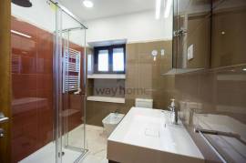 Leasehold | 3 Bedroom Apartment | Refurbished & Equipped | Restelo