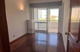 2 Bedroom Apartment | Sea View | Furnished and equipped | Leasehold | Paço de Arcos