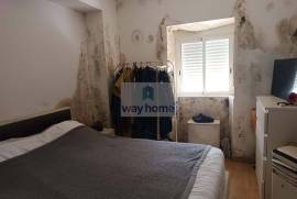 House T2 | Under refurbishment | Land of 480 m2 | Alenquer