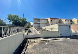 7 bedroom villa with garage, garden in Bobadela - Lisbon