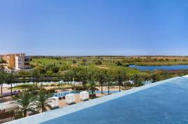 Vilamoura – 3-Bedroom penthouse duplex apartment with roof top terrace and private pool