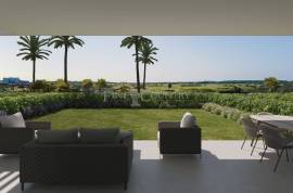 Vilamoura – 3-Bedroom penthouse duplex apartment with roof top terrace and private pool
