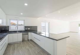 Altura - Brand new modern 4-bedroom villa with private pool and sea views