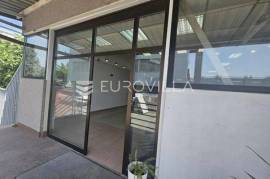 Osijek, Čepinska Industrial Zone, FOR RENT – Showroom and storage space 