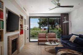 Split, Meje, Designer Three-Bedroom Apartment with Sea View, available from 11/01/25-01/05/26